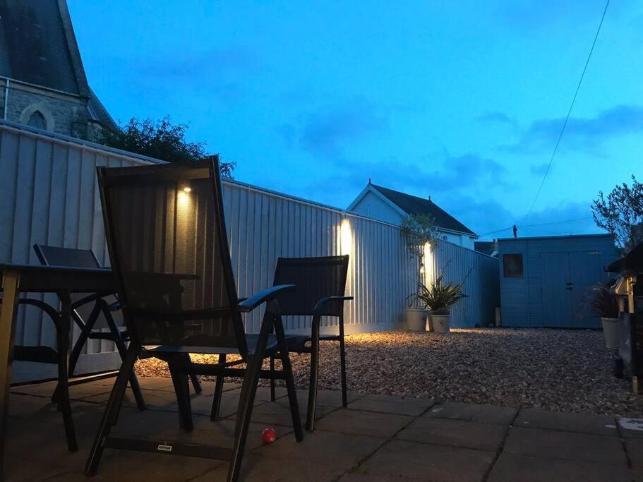 Flat 1 Flint House Tenby - 2 Bedroom - Garden - Dog Friendly Exterior foto